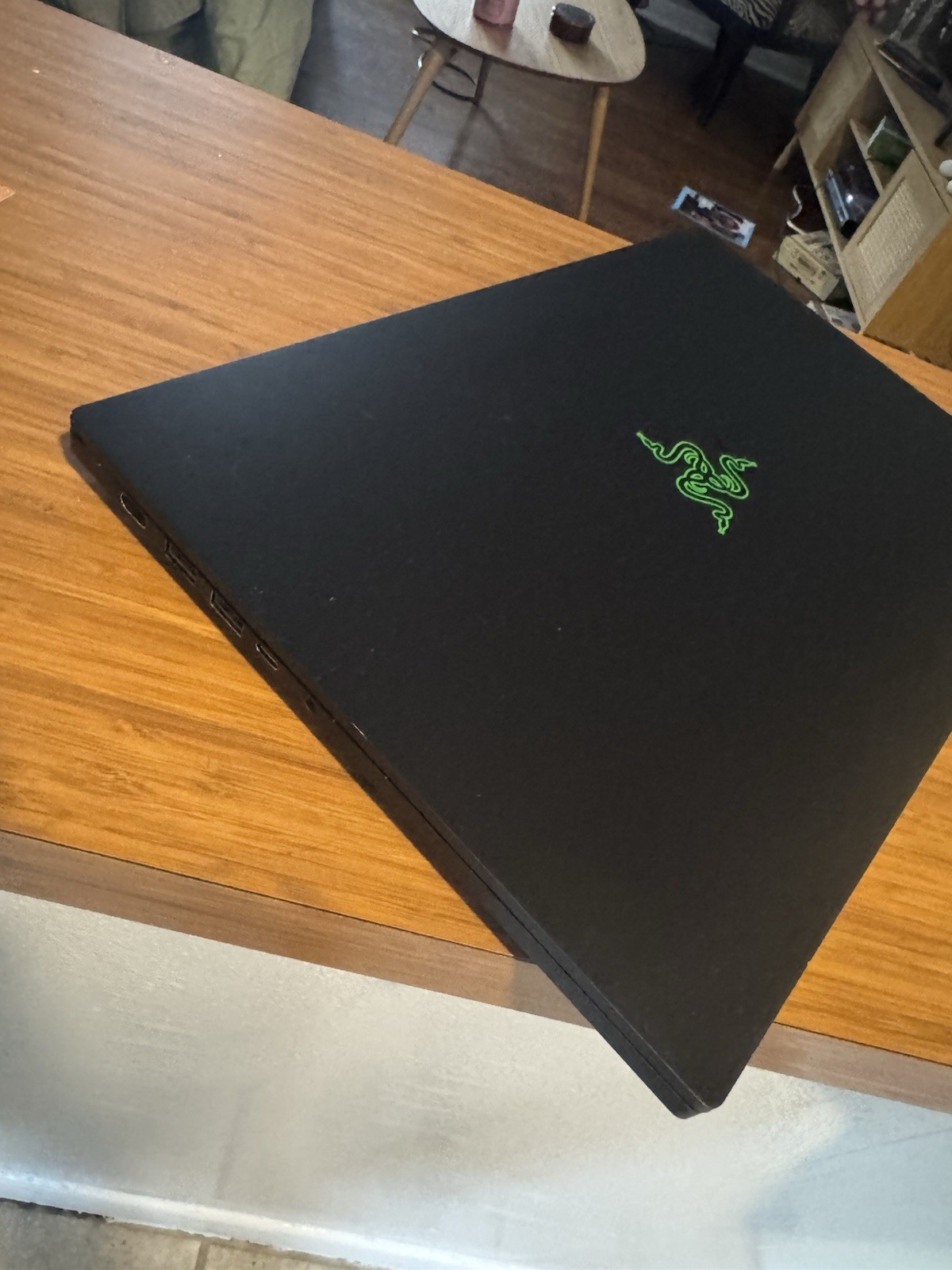 Razer Blade 15 Advanced 300Hz FHD 2.30GHz i7-10875H 32GB 1TB RTX 2080 SUPER READ