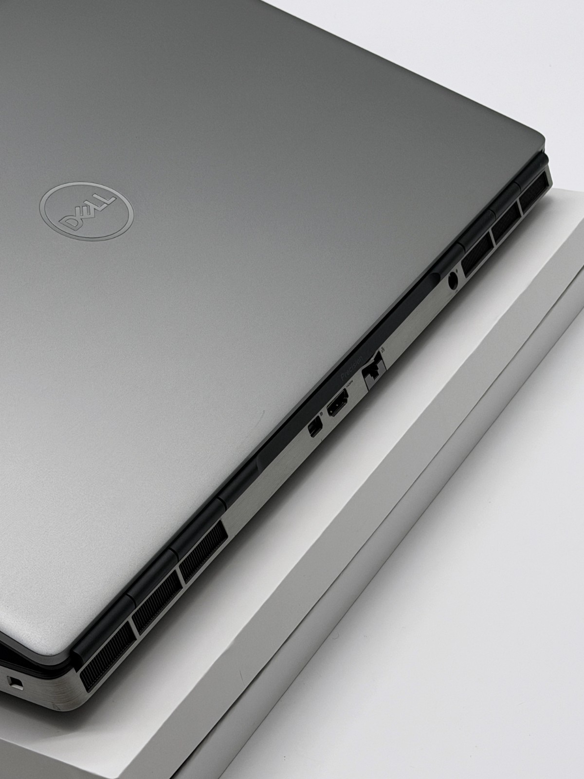 DELL PRECISION 7760 i9-11950H 128GB 2TB RTX A5000 16GB – 100% BATTERY