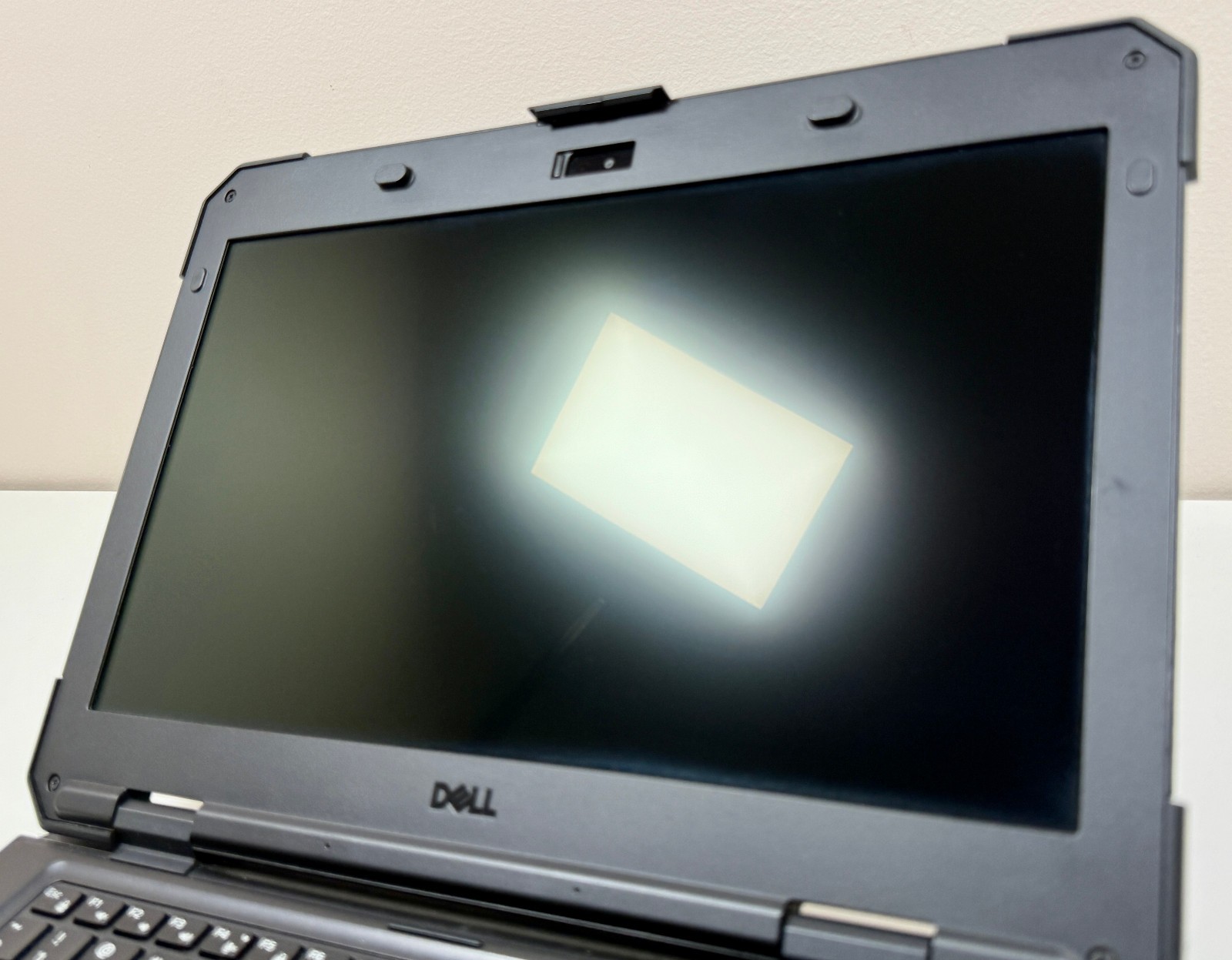 Dell Latitude 5420 Rugged 14″ Touch 1.7GHz Core i5-8350U 32GB RAM NO SSD or OS