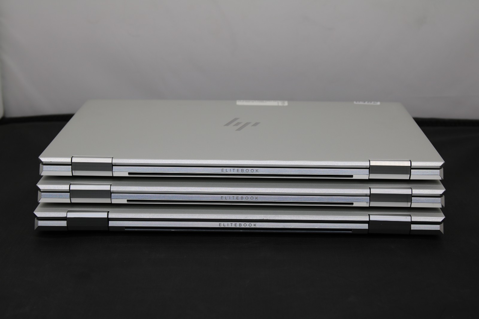 HP EliteBook x360 1040 G8 – i5-1145G7 – 16GB, 256GB, Windows 11 – Lot of 3 +ADP