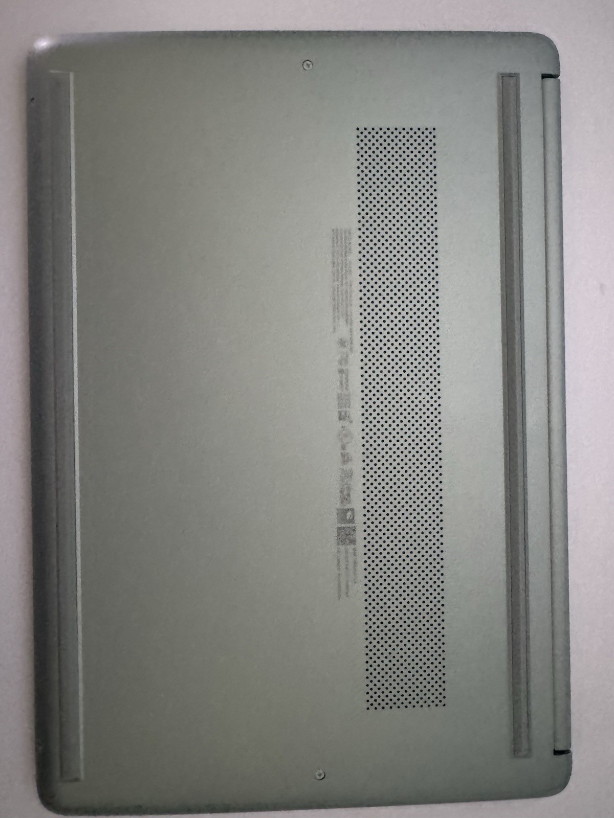 New | HP laptop | Green | O/S | Model: RTL8852BE |
