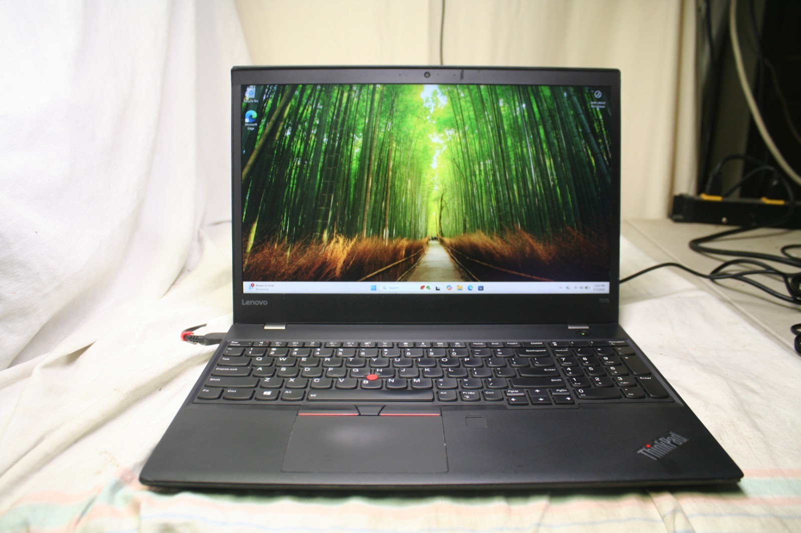 Lenovo ThinkPad T570 15″ Laptop Intel i7-7600U 16GB RAM 512GB SSD Touch