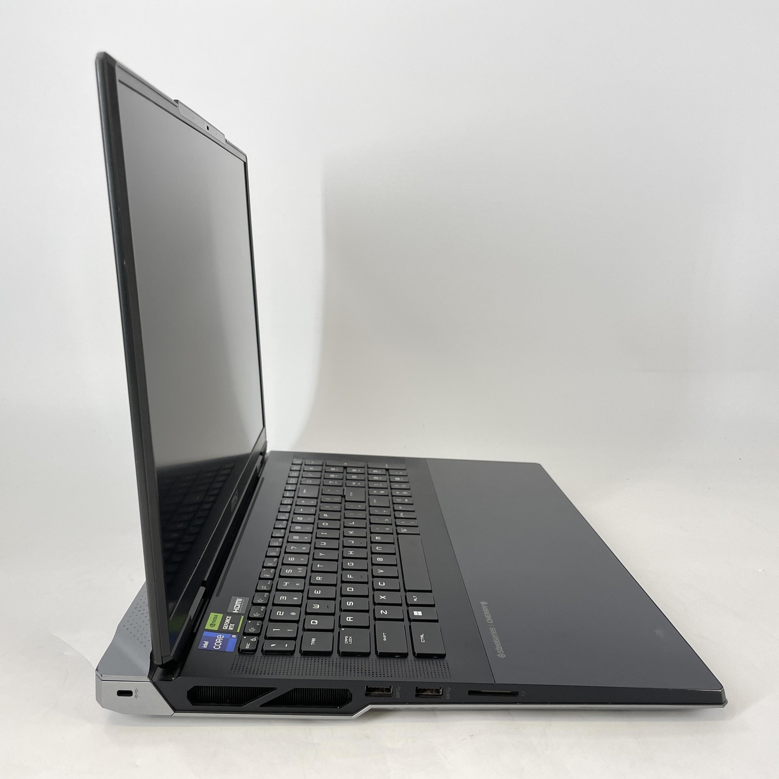 MSI Titan 18 HX UHD+ 2.2GHz i9-14900HX 128GB 512GB/1TB NVIDIA RTX 4090 Very Good