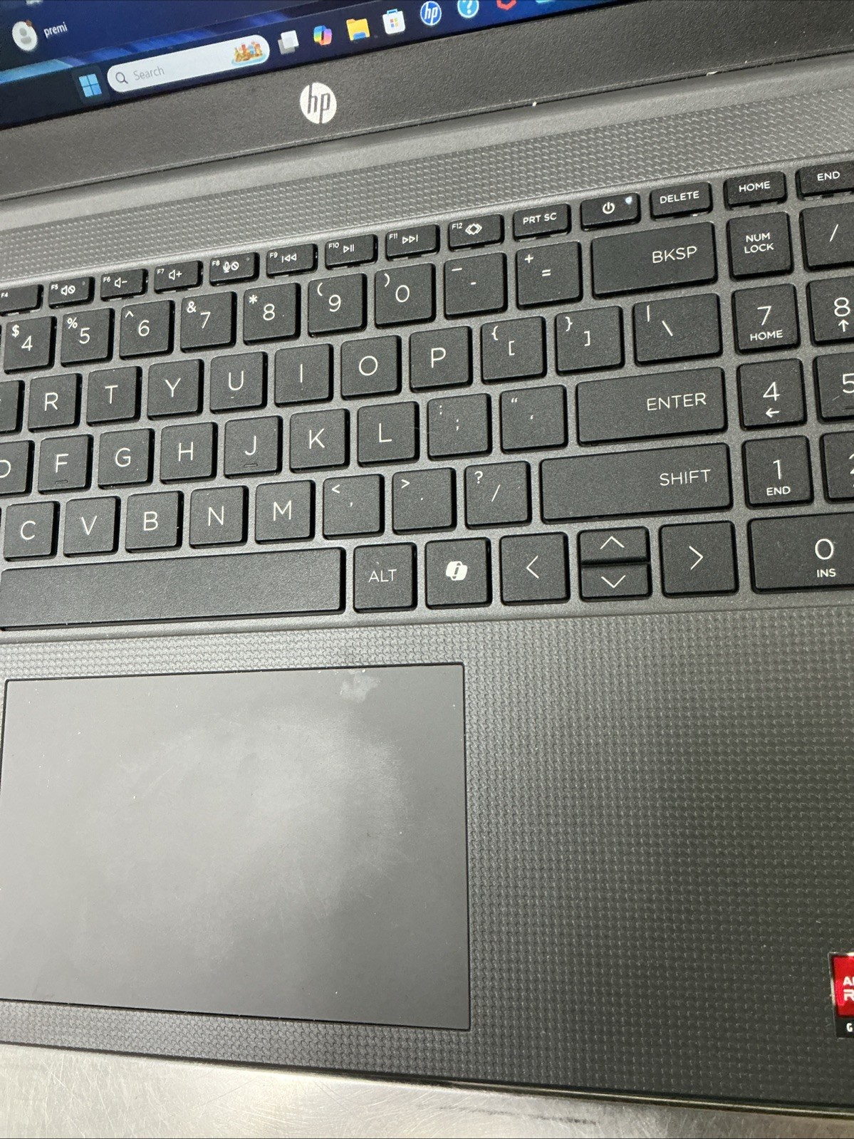 HP 15-fc0204nr 15.6″ Touchscreen Notebook Ryzen 7 5825U – 16GB 512GB Win 11 Home