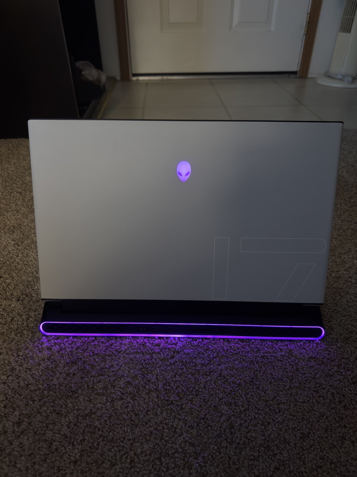 2021 17.3″ Alienware M17 R4, i7-109870H, 16GB, 1TB SSD, NVIDIA RTX 3070