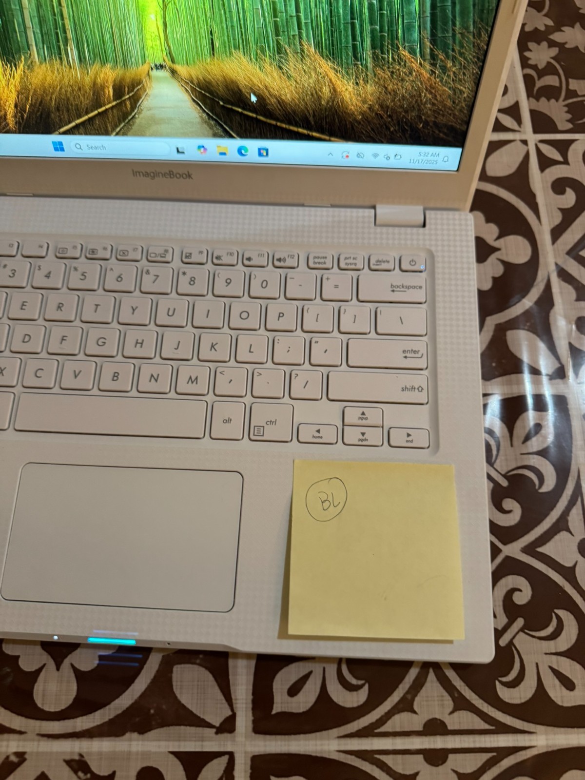 ASUS ImagineBook 14″ MJ401TA m3-8100Y 4GB 256GB SSD Win11 White