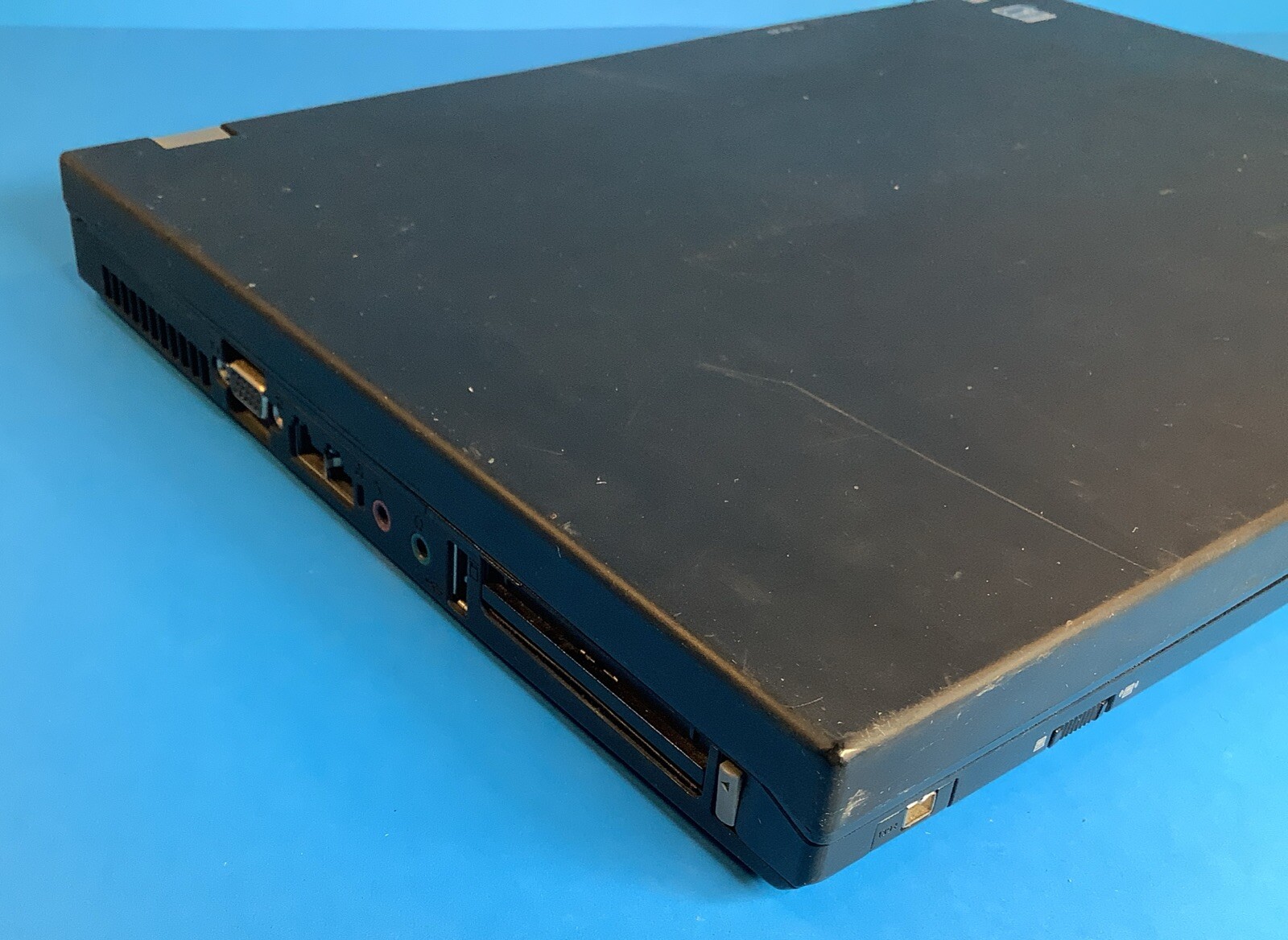 Lenovo ThinkPad T61 – 2.4GHz T7700 128GB SSD 3GB RAM Activated Windows 10 Home