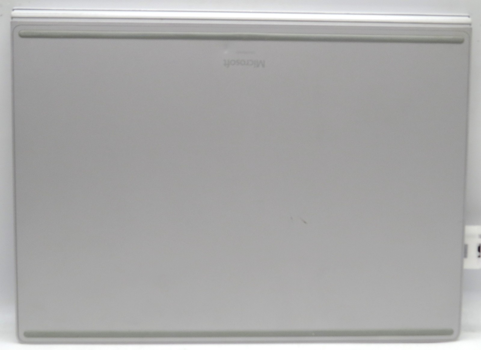 Microsoft Surface Book 13″ i5-6300U @ 2.4 GHz 8GB RAM 256GB Internal No OS
