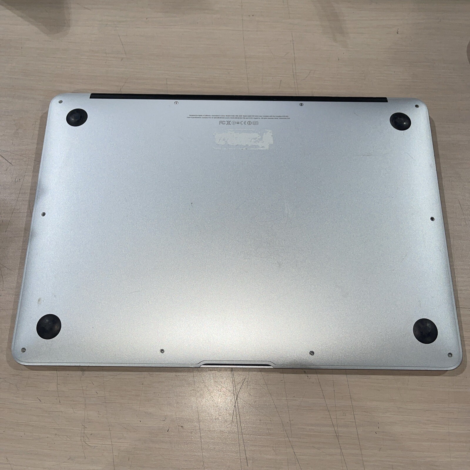 Apple Macbook Air Mid 2012 i5-3427U 1.8GHZ 4gb RAM NO HD’
