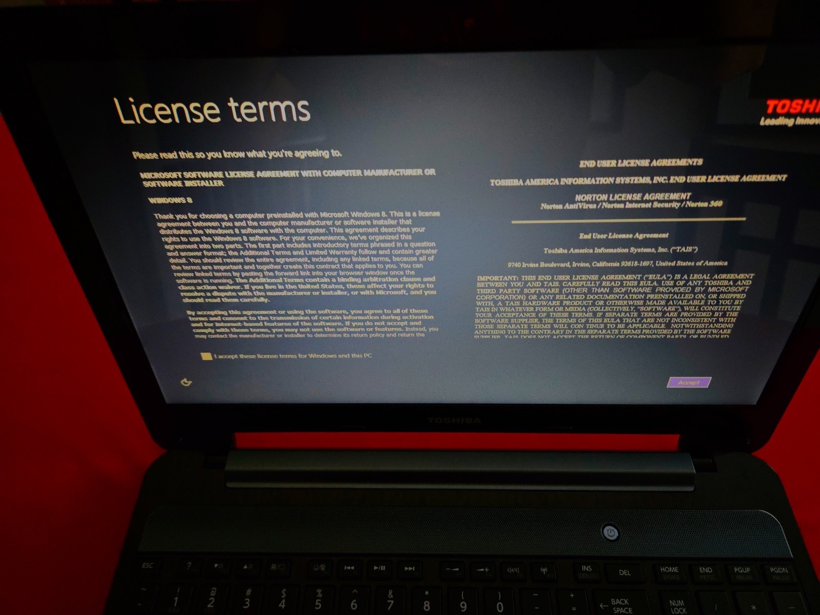 Toshiba Satellite S955-S5373 15.6″ Laptop with 1TB HD and battery. Works great!