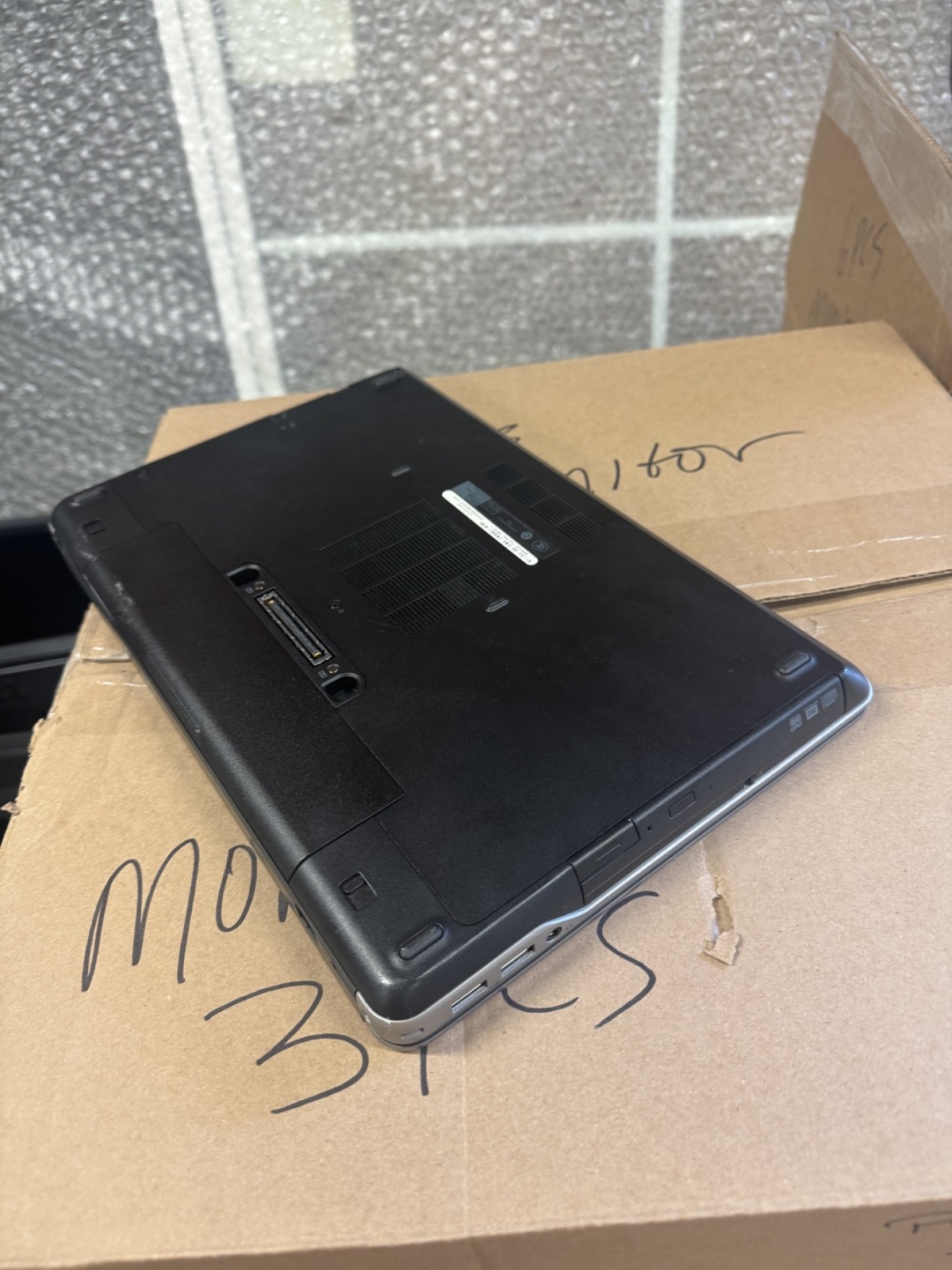 Dell Latitude E6440,i5,160gb,8gb Ram, win 10 pro, 4th gen