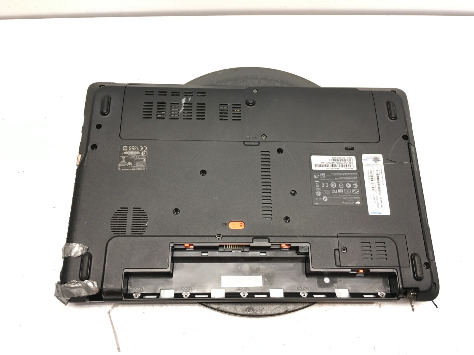 Gateway P5WS0 Intel i5-2430M 2.4GHz 2 GB NO HDD No Batt