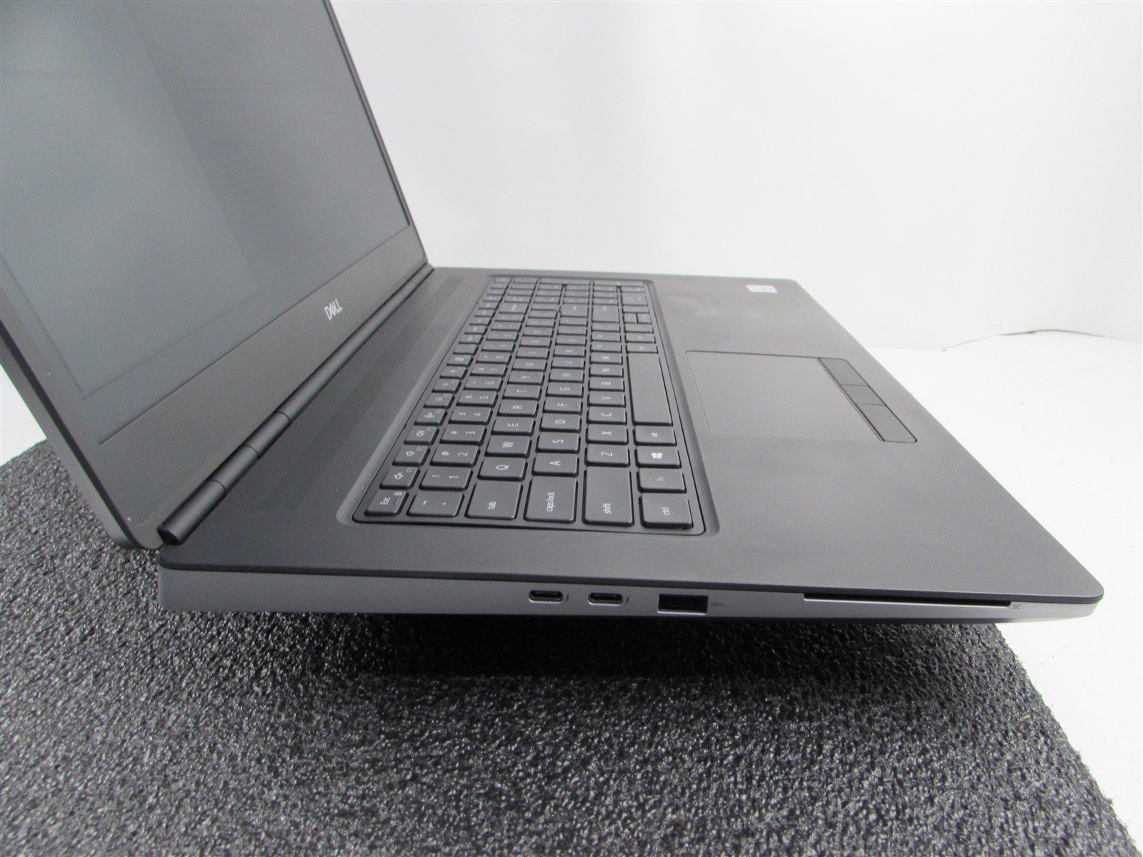 DELL PRECISION 7750 FHD CORE I7-10875H 512GB SSD 64GB RAM NVIDIA RTX 4000 WIN 11