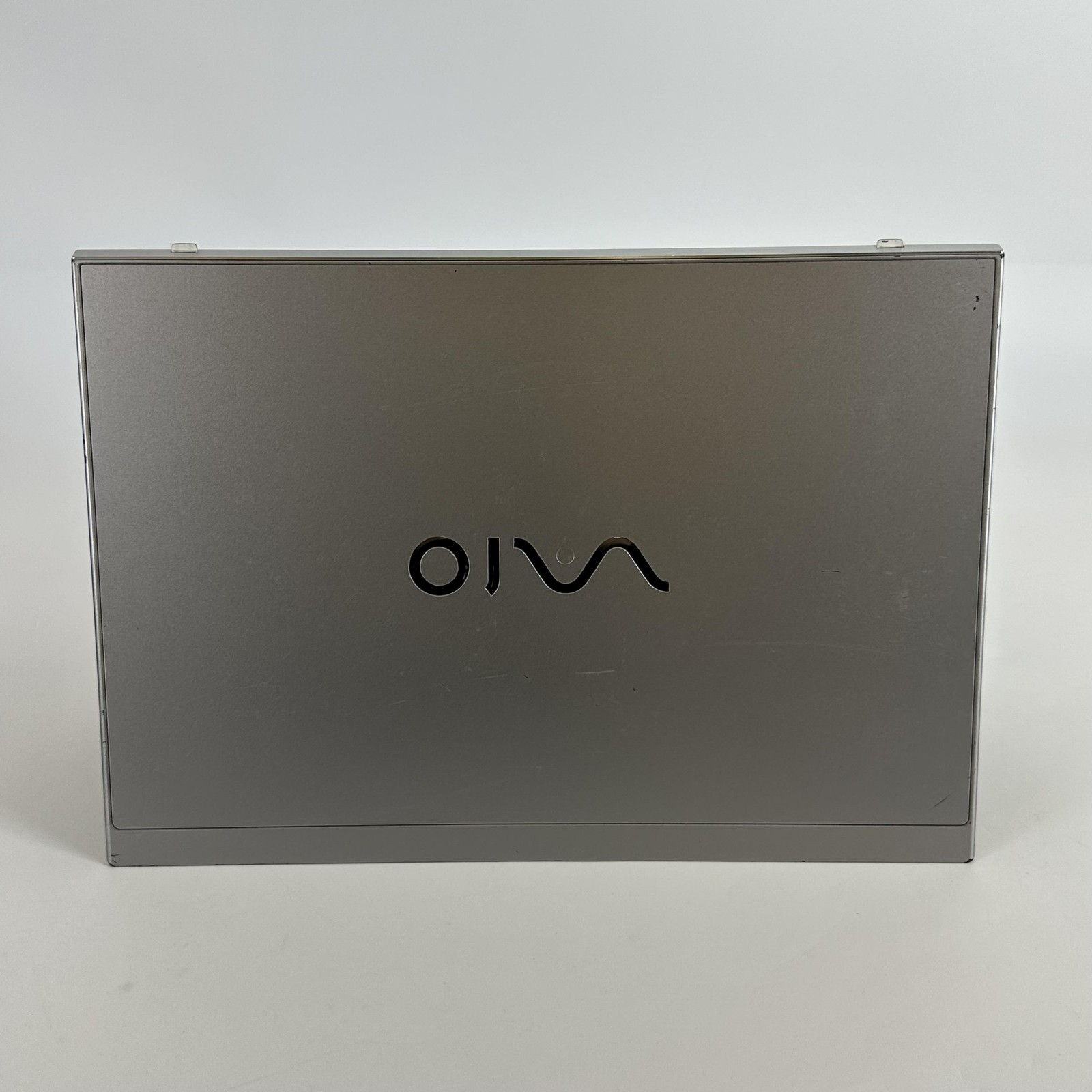 Vaio SX14 14 Gray FHD i5-8265U 1.60GHz 8GB RAM 256GB SSD Good