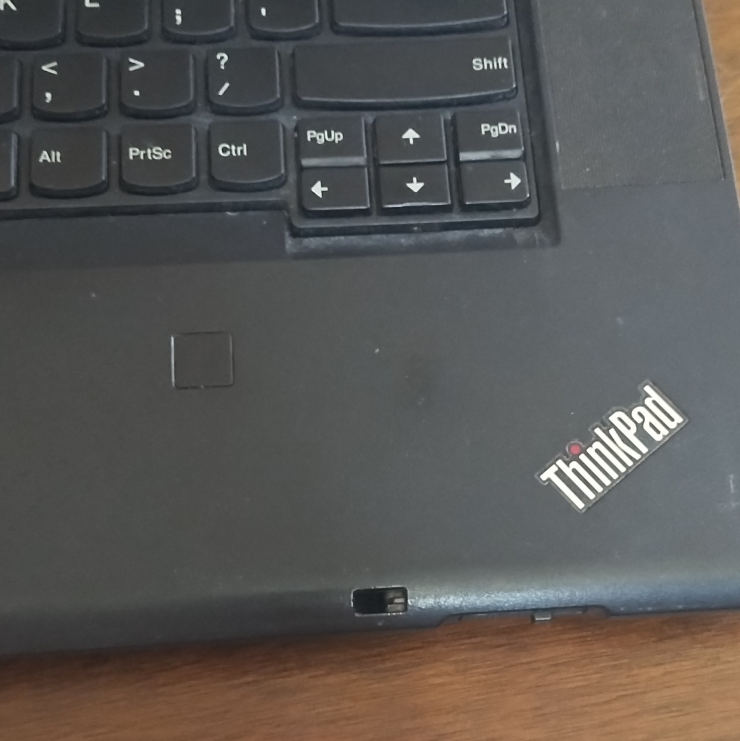 Lenovo ThinkPad T520 15.6″ i5 2.5GHz 4GB RAM 500GB HDD cam, VGA Black, untested