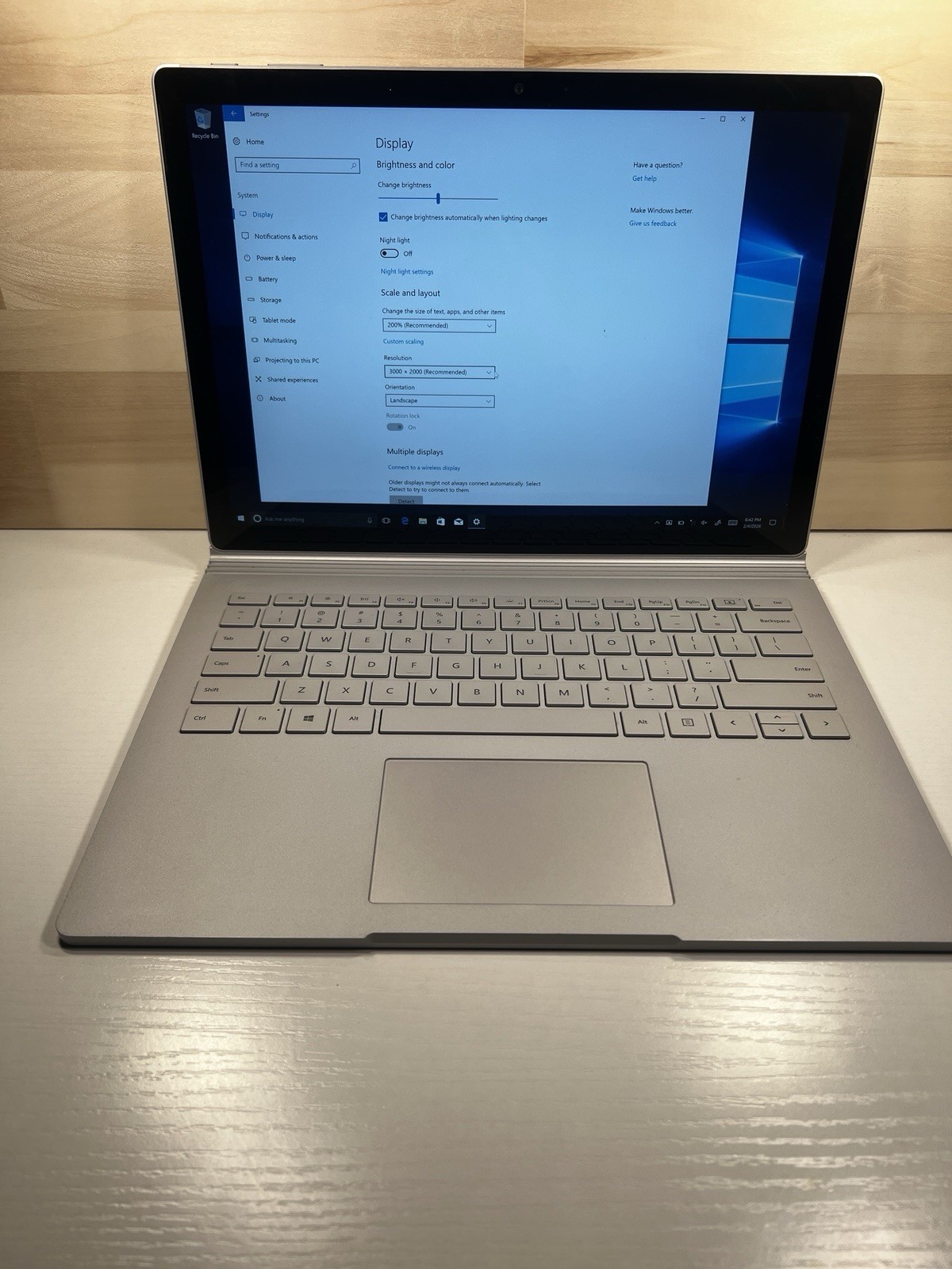 Microsoft Surface Book 2 Model 1832 I5-7300 256SSD