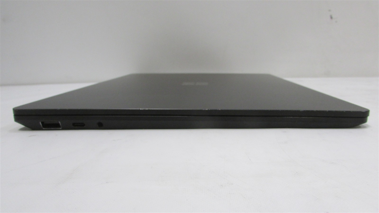 Microsoft Surface Laptop 3 1867 i7-1065G7 1.3GHz 16GB 256GB 13.5″ W11H SCRN DMG
