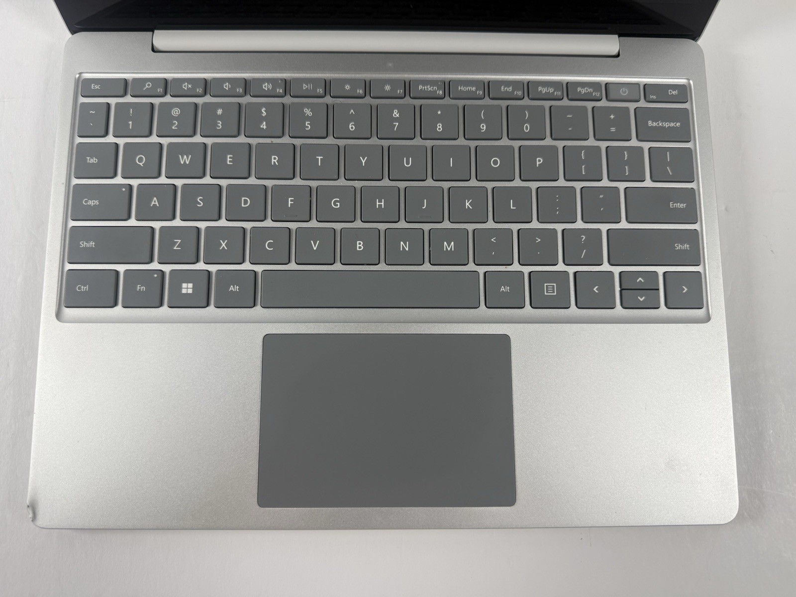 Microsoft Surface Laptop Go 2 2013 12.4″ i5-1135G7 256GB SSD 16GB RAM Win 11 Pro