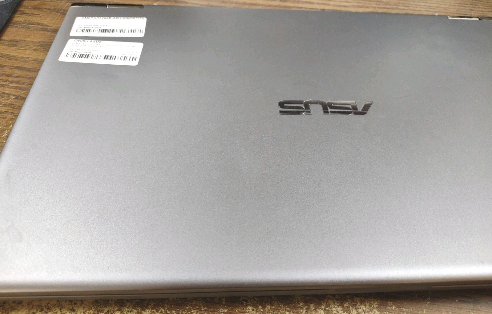 Asus Zenbook Flip 15 Q508U 15.3″ Ryzen 7 5700U 8GB RAM 256GB SSD