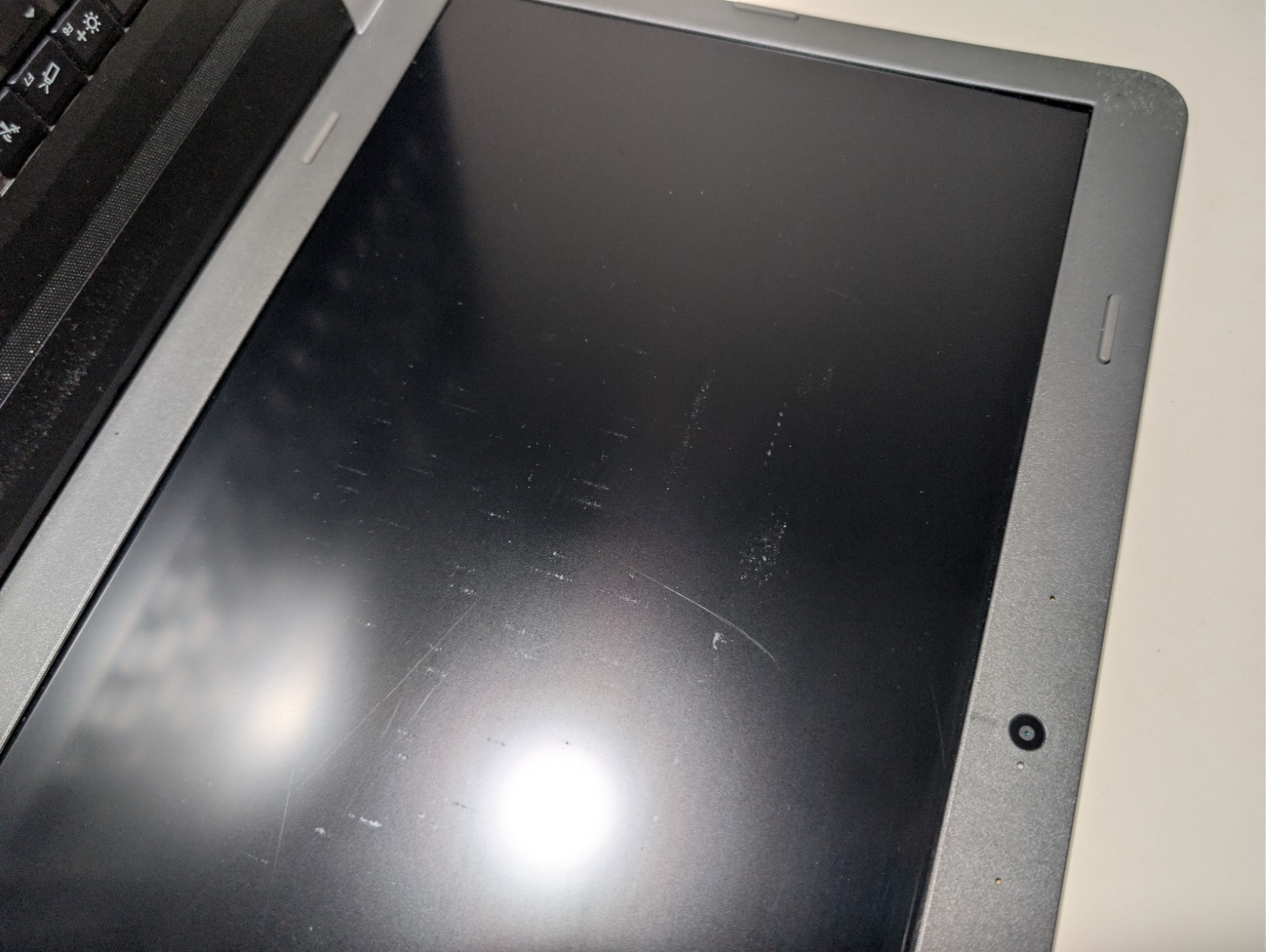 LENOVO THINKPAD E560 | i7-6500U 16GB RAM 256GB SSD | FHD AMD Radeon R7 DVD