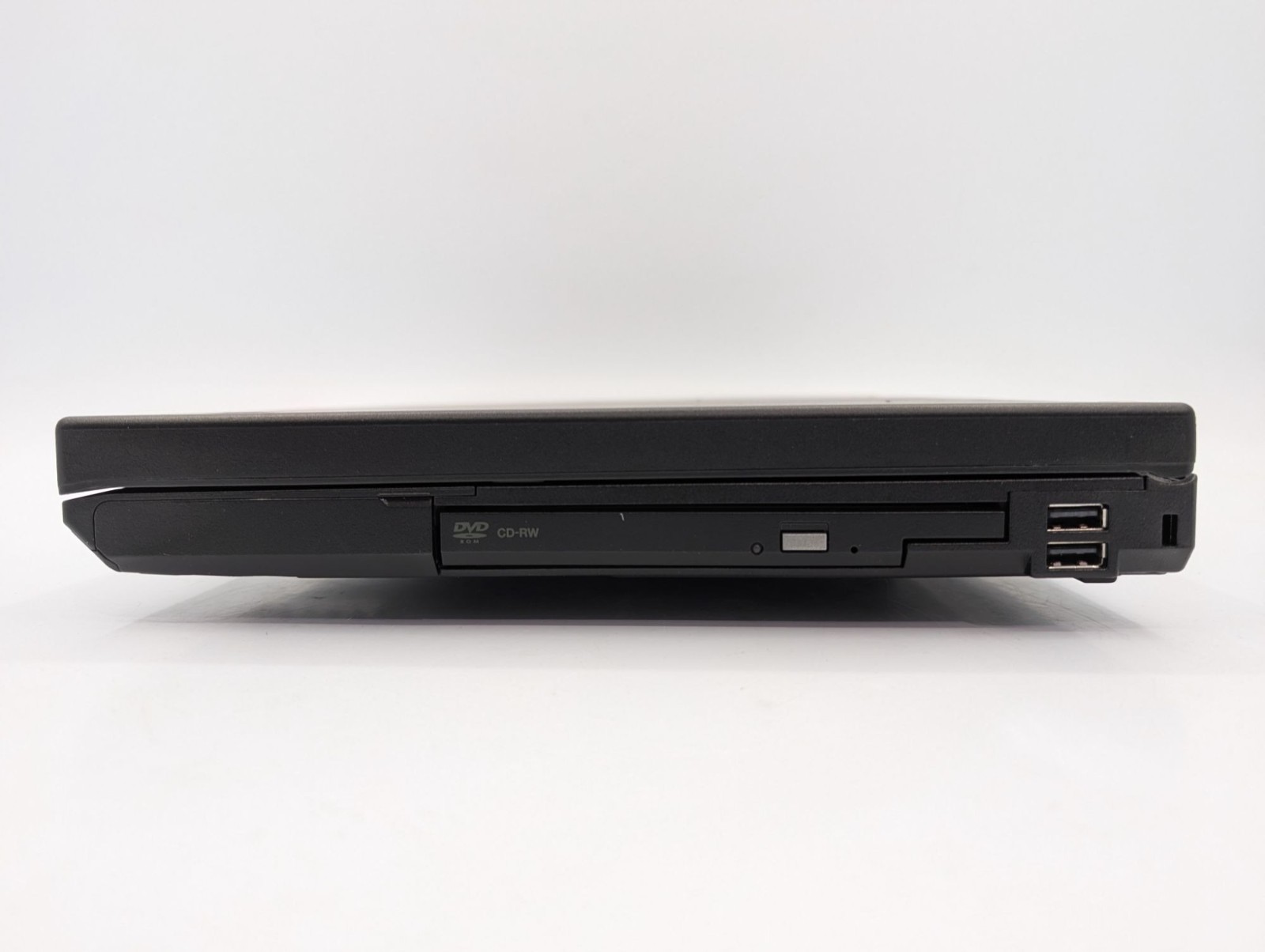 Lenovo ThinkPad R61e 15.6″ Laptop Celeron 540 1GB RAM For Parts