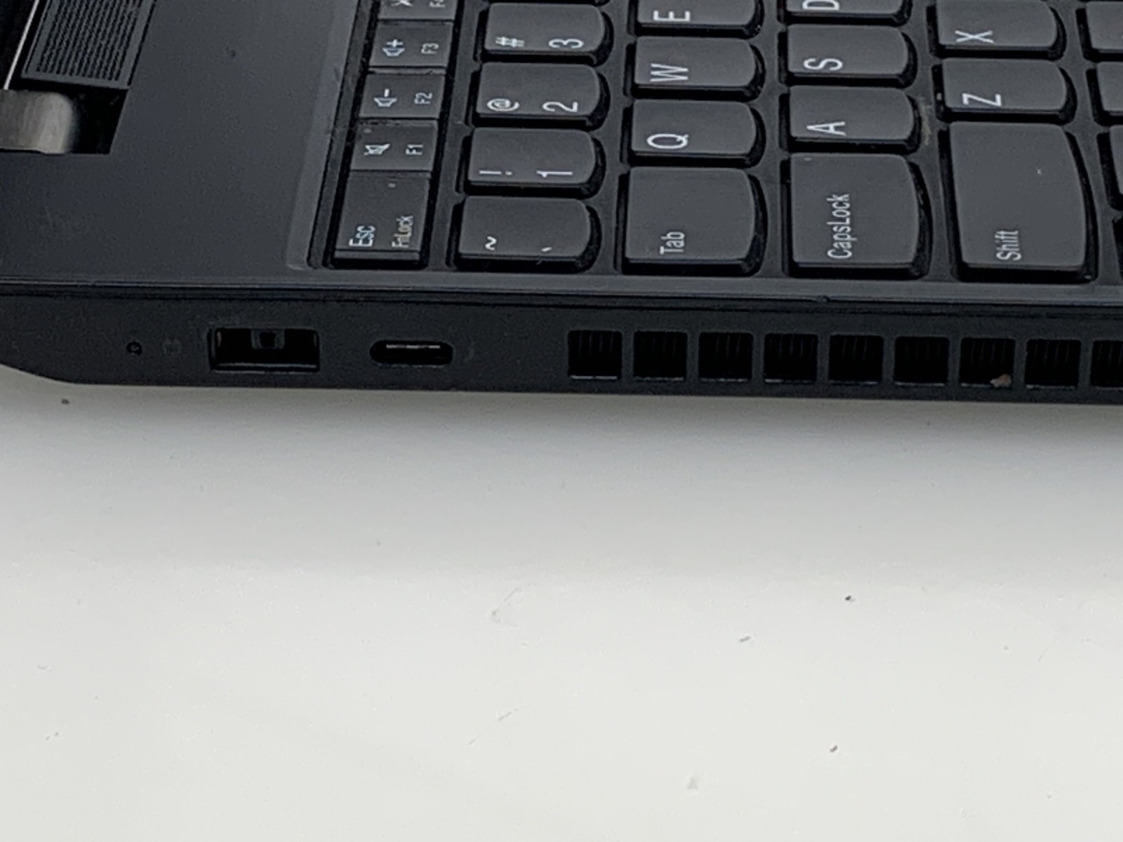 LENOVO THINKPAD P15V GEN 2 i7-11800H@ 2.30GHz 16GB RAM 512GB NVMe W11P W/AC*READ