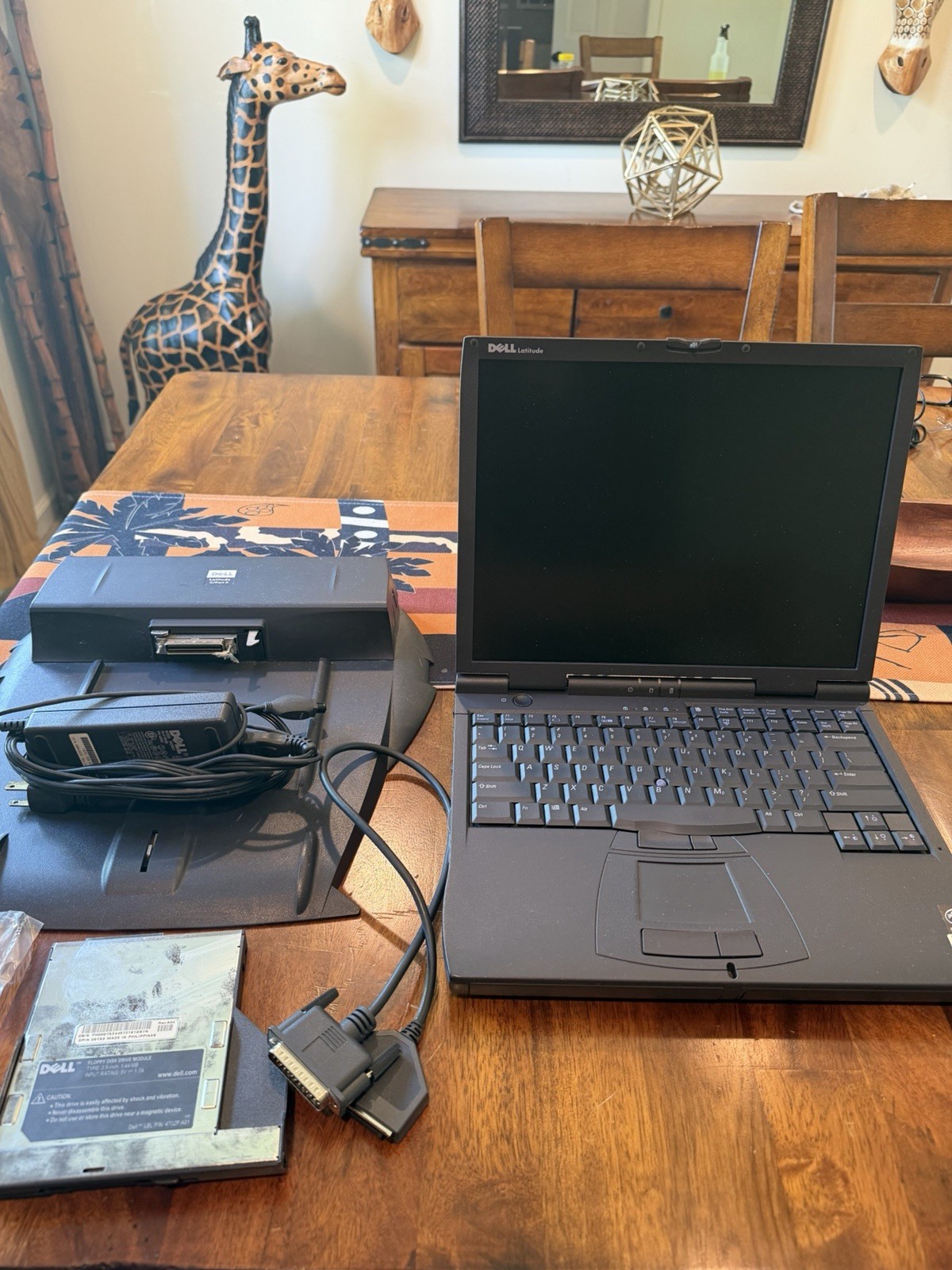 Dell Latitude CPx H450GT Pentium III 450MHz 192MB 4GB Win98SE Serial Parallel