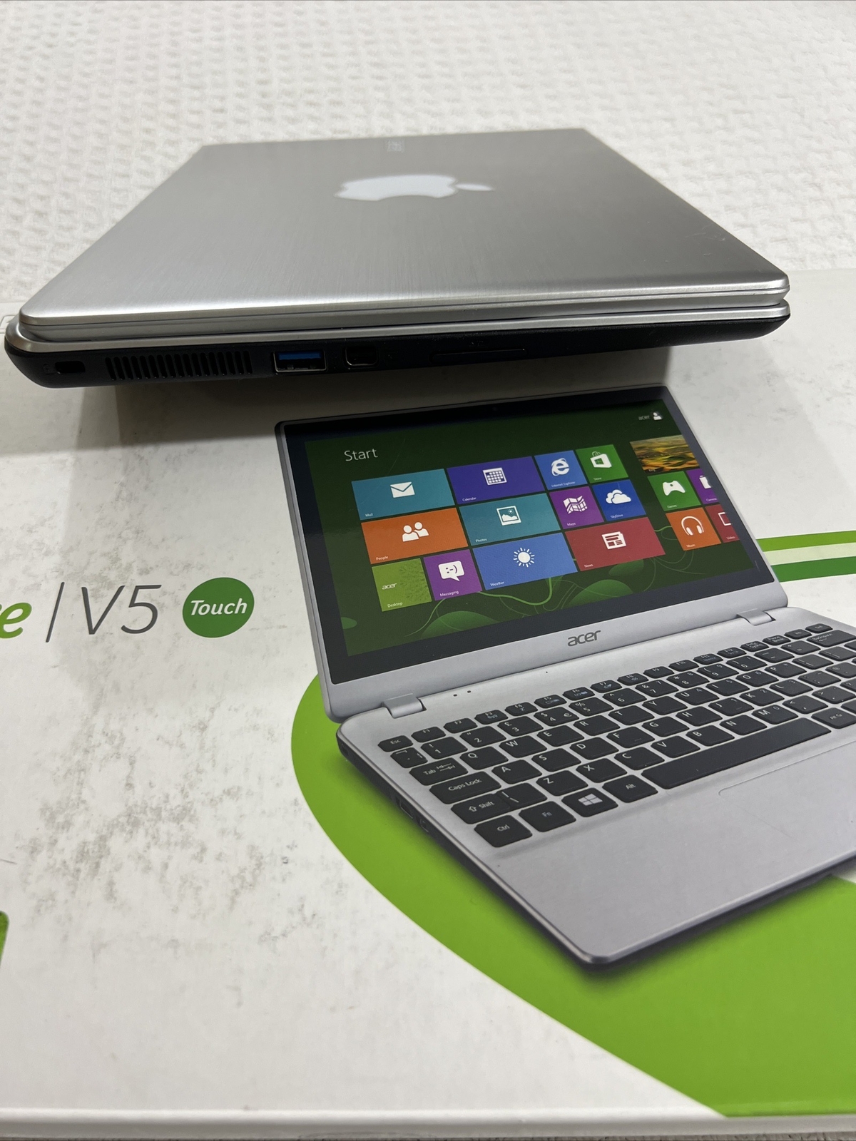 Acer V5-122P 0408 TOUCH 11.6″AMD A4-1250 4GB RAM, 500 GB HD Window8 HDMI Webcam