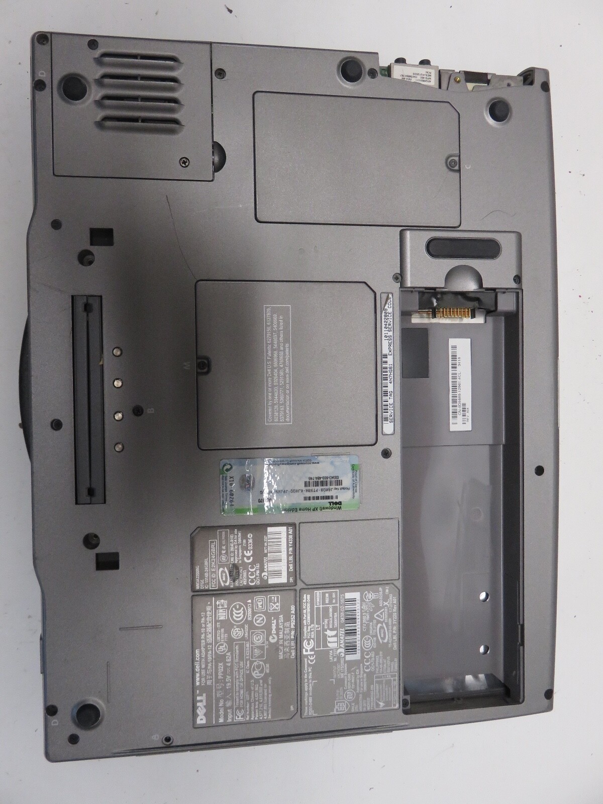 Dell Inspiron 8600 Pentium M 1.7GHz 512 MB NO HDD No Batt
