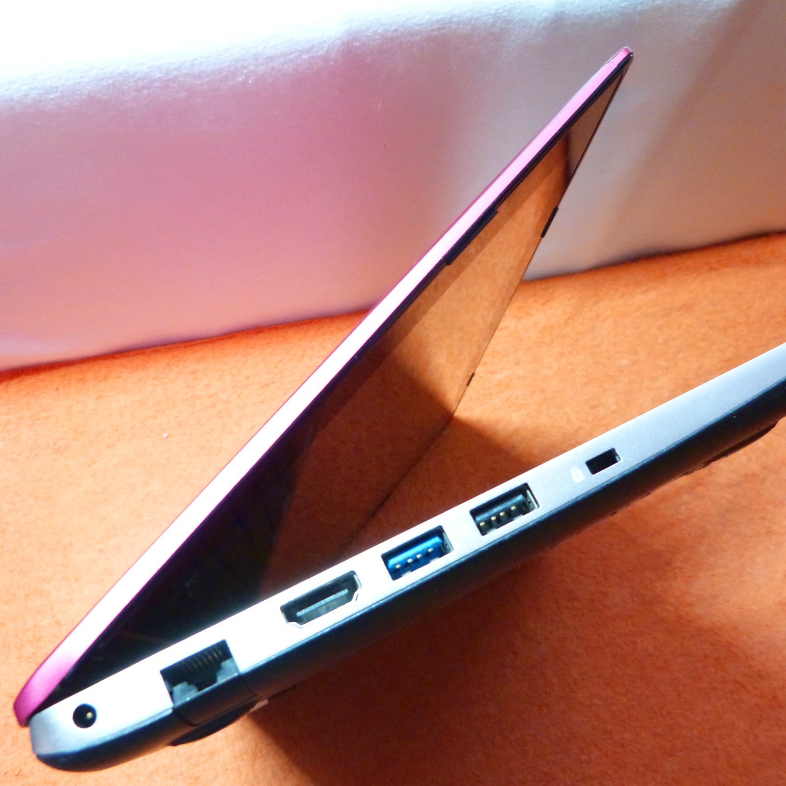 Asus S200e VIVO ULTRABOOK METAL l 11″ TOUCH HD l Windows 11 320GB PINK PURPLE