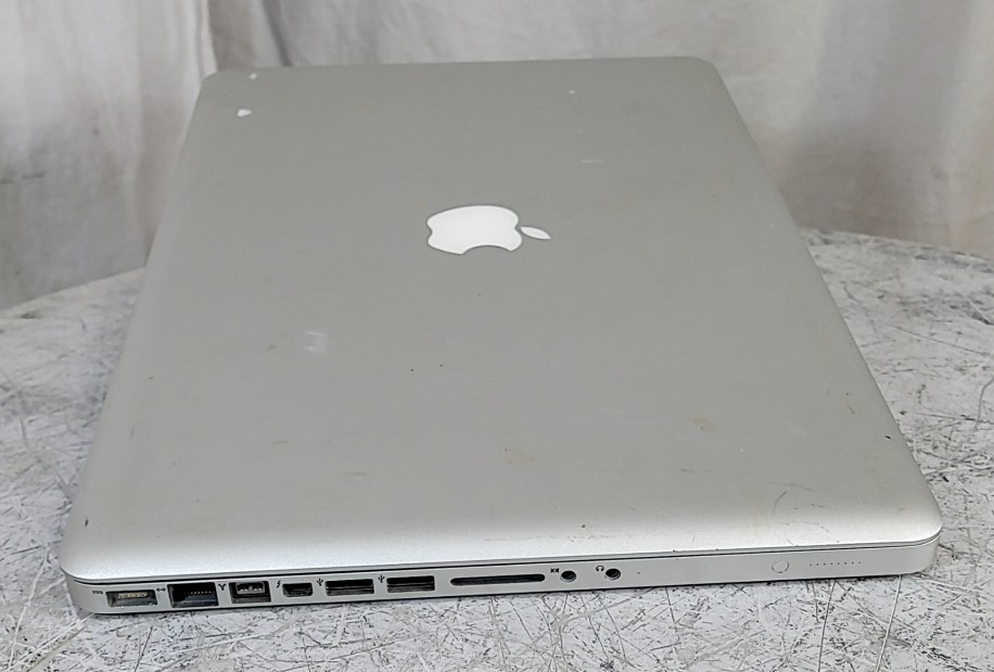 APPLE A1286 MacBook Pro 15″ (EARLY 2011) Core I7-2720QM 4GB 500GB SEE NOTES