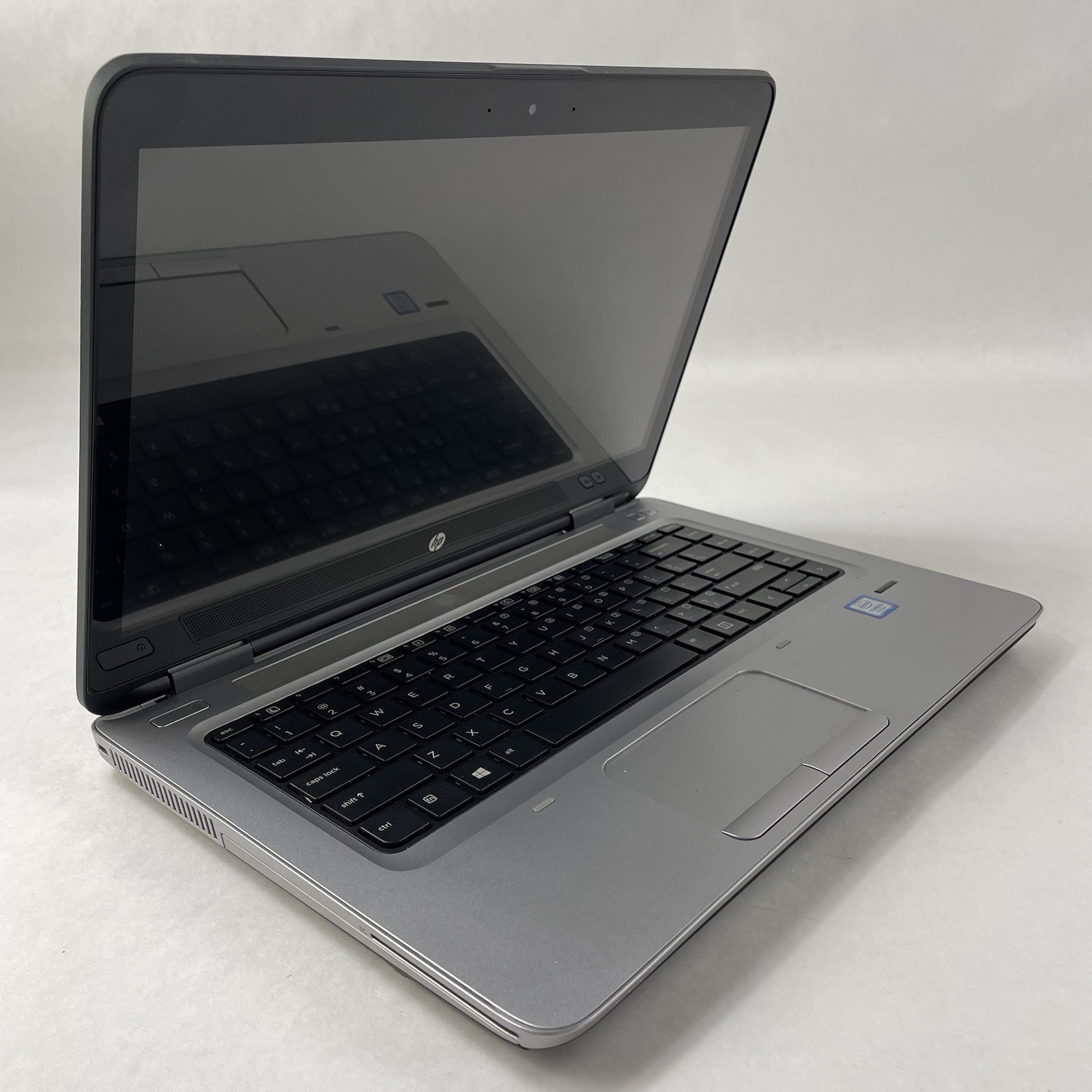 HP ProBook 640 G3 14″ i5-7200U 2.50 GHz 8 GB RAM No SSD/OS/AC