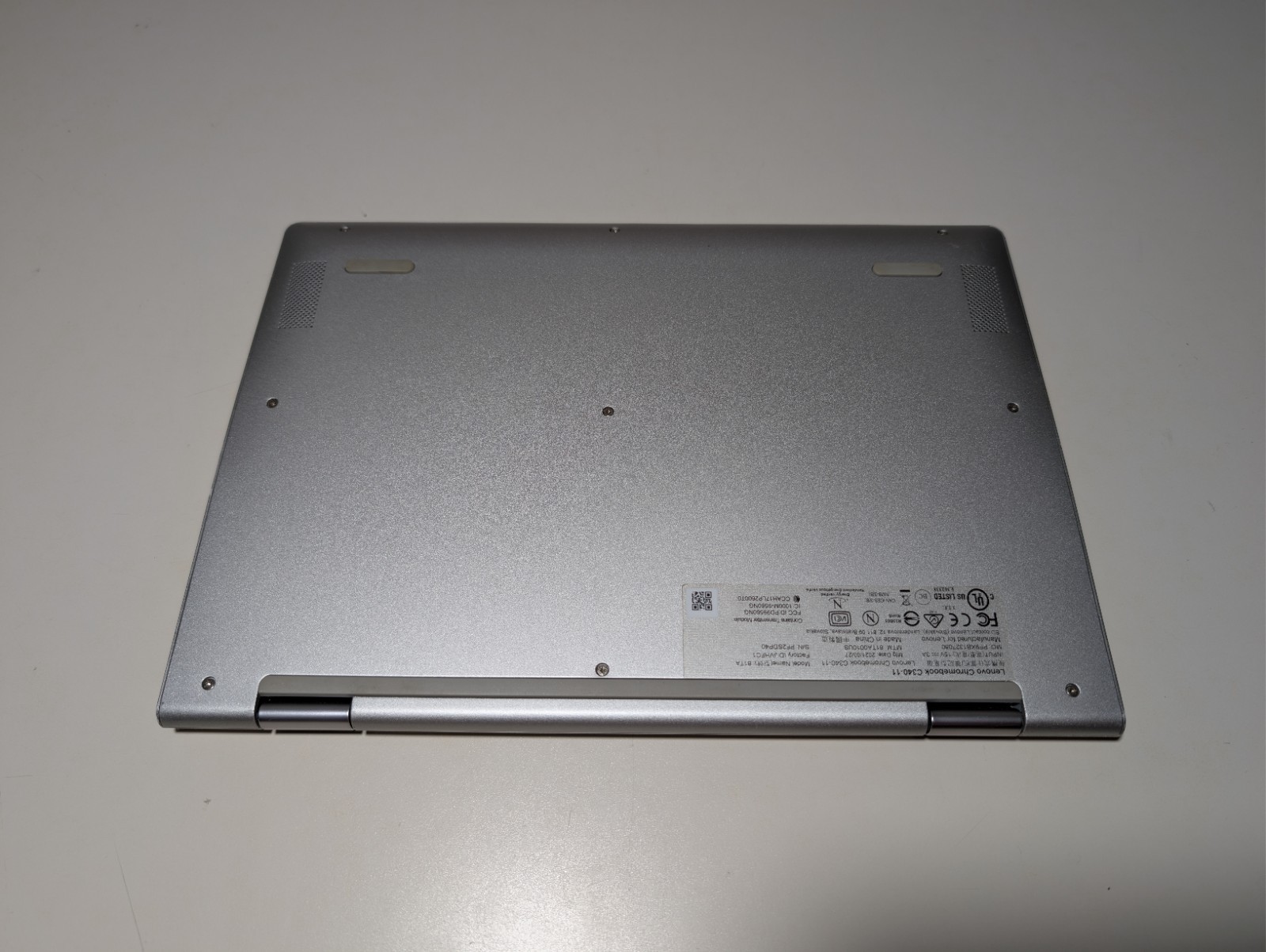 LENOVO CHROMEBOOK C340 x360 2-in-1 | CELERON N4000 4GB RAM 32GB SSD