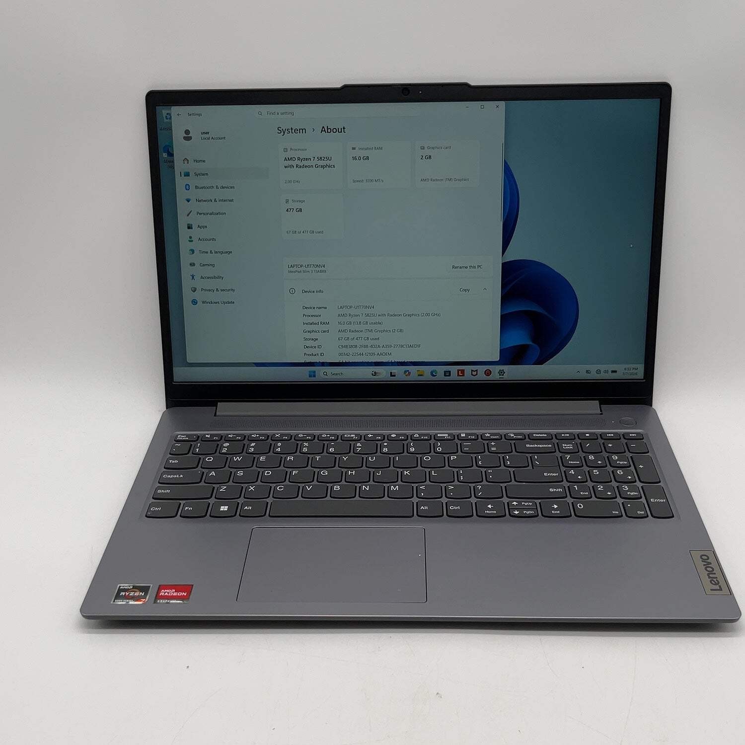 Lenovo IdeaPad Slim 3 15ABR8 15.6″ Ryzen 7 5825U 2.0GHz 16GB RAM 512GB SSD