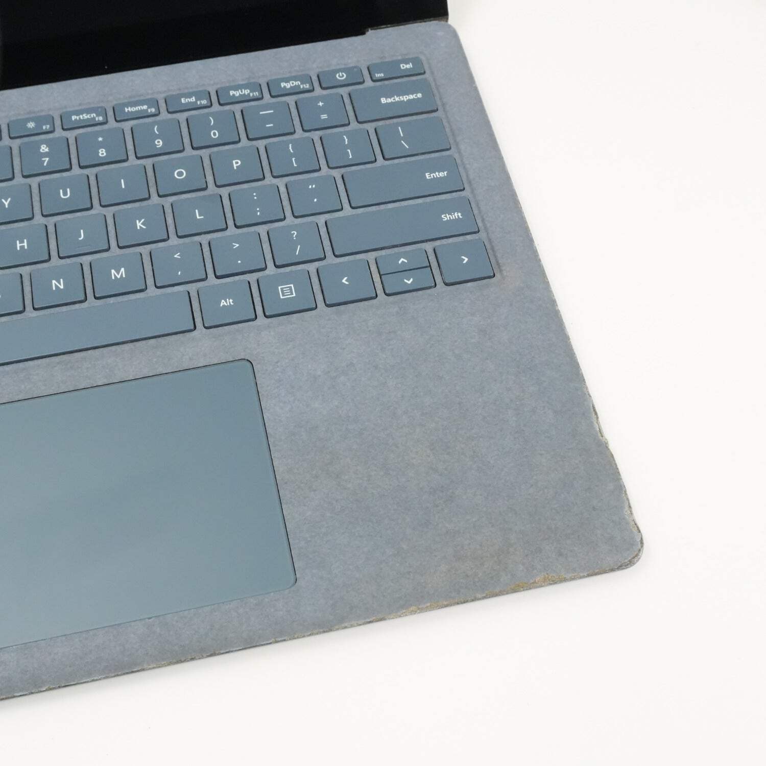 Microsoft Surface Laptop 4 1950 13.5″ i5-1145G7 2.4GHz 8GB RAM 256GB SSD