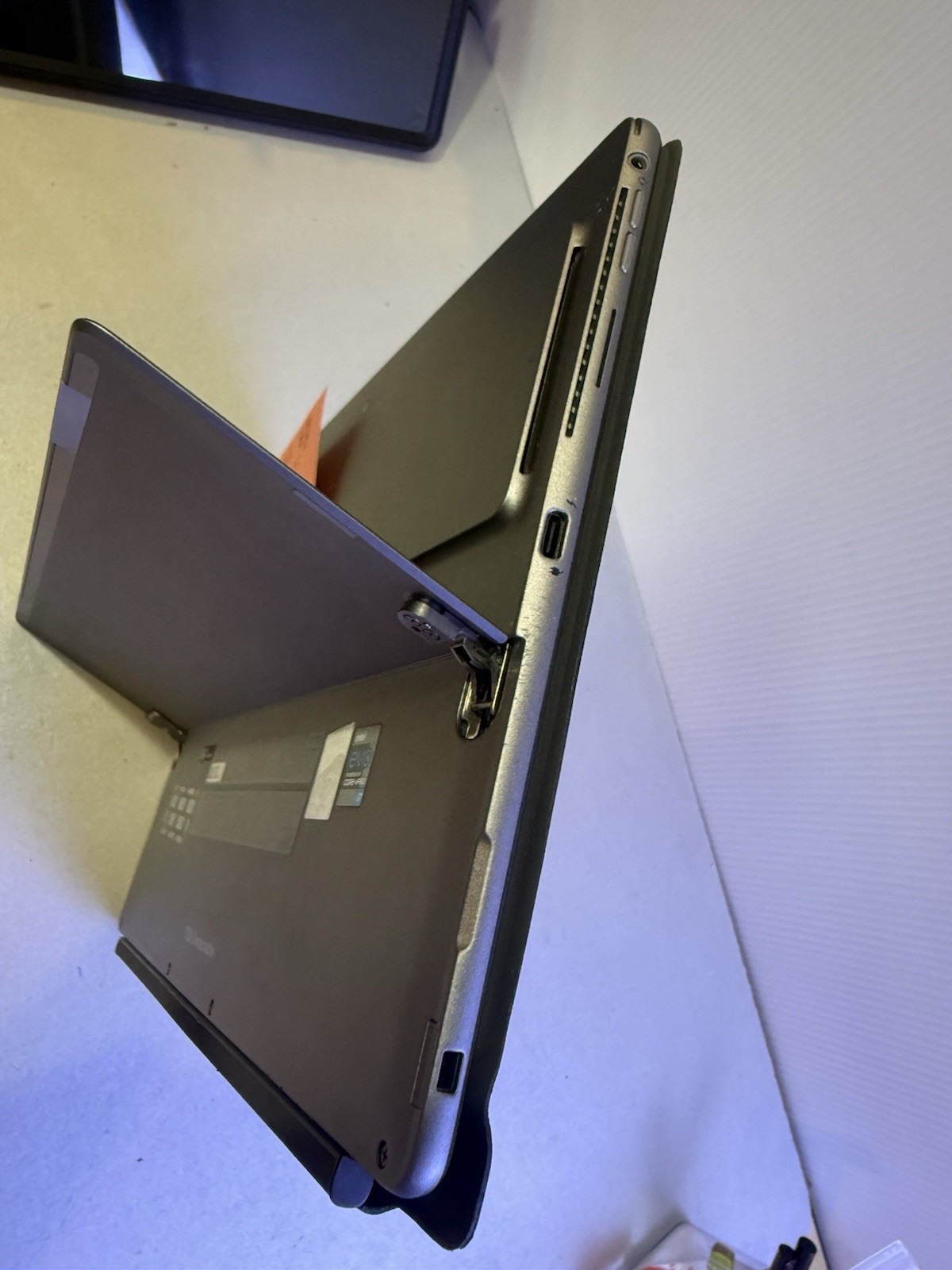 Dell Latitude 7320 Detachable Touchscreen i7-1180G7 16GB RAM 256 SSD Window 11p