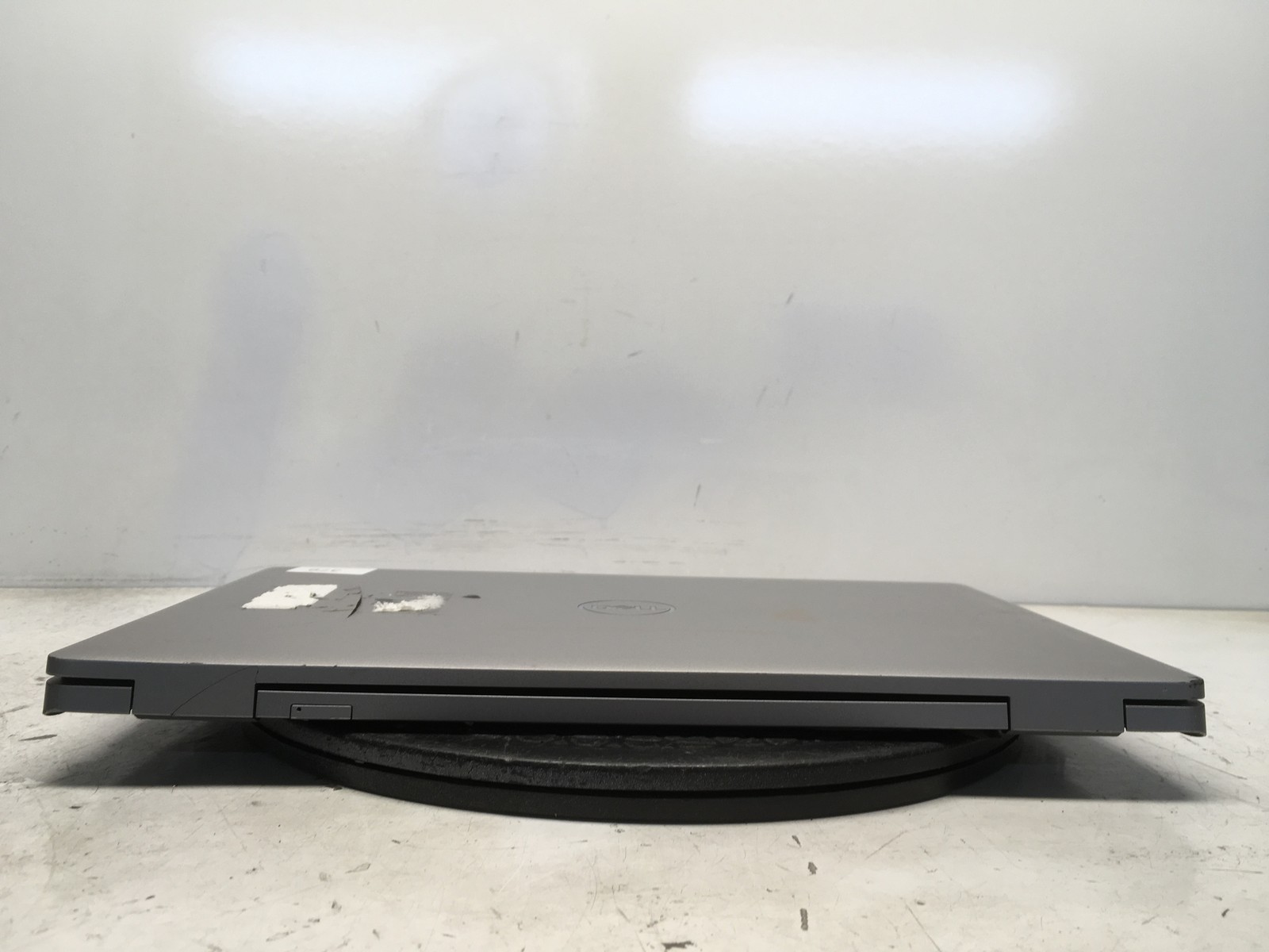 Dell Latitude 5520 Intel i5-1135G7 2.4GHz 4 GB NO HDD No Batt