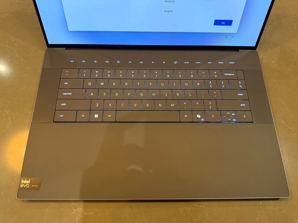 Dell XPS 16 9640 16.3″ 4K OLED Touch 64GB 4TB SSD, RTX 4070 Prem Supp 12-24-2027