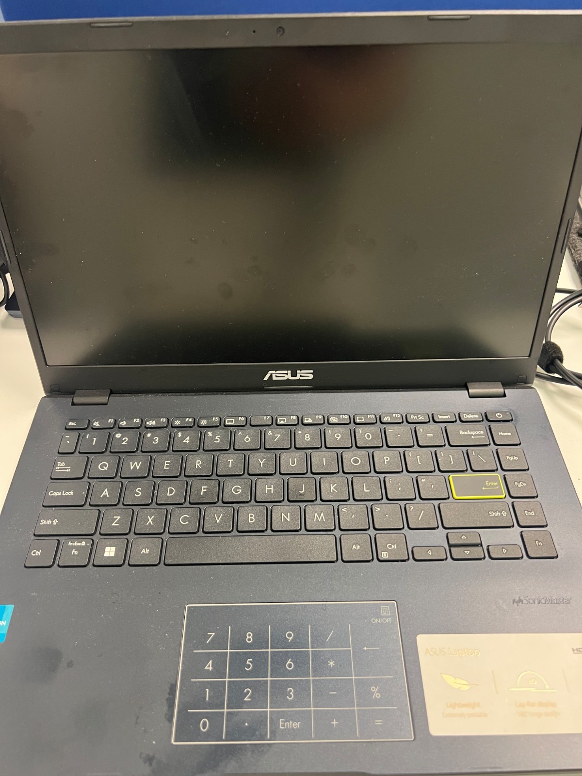 ASUS E410KA 14″FHD Pentium Silver N6000 1.1GHz 4GB 64GB SSD W11H CASE! +CHARGER