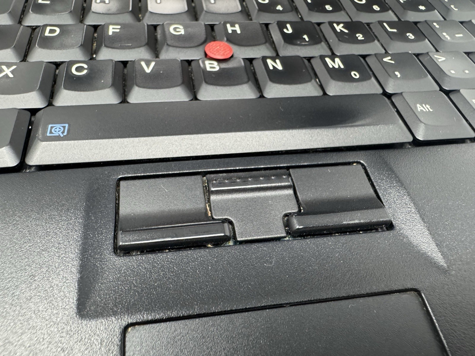 IBM ThinkPad Z60M Pentium M 2.0GHz 2GB RAM 80GB HDD XP Pro Radeon X600