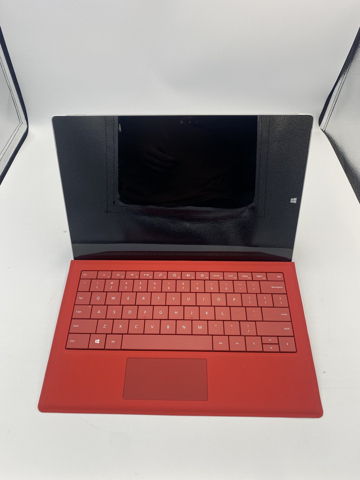 Microsoft Surface Pro 3 (2014) Intel(R) Core(TM) i5-4300U CPU @ 1.90GHz 8GB RAM