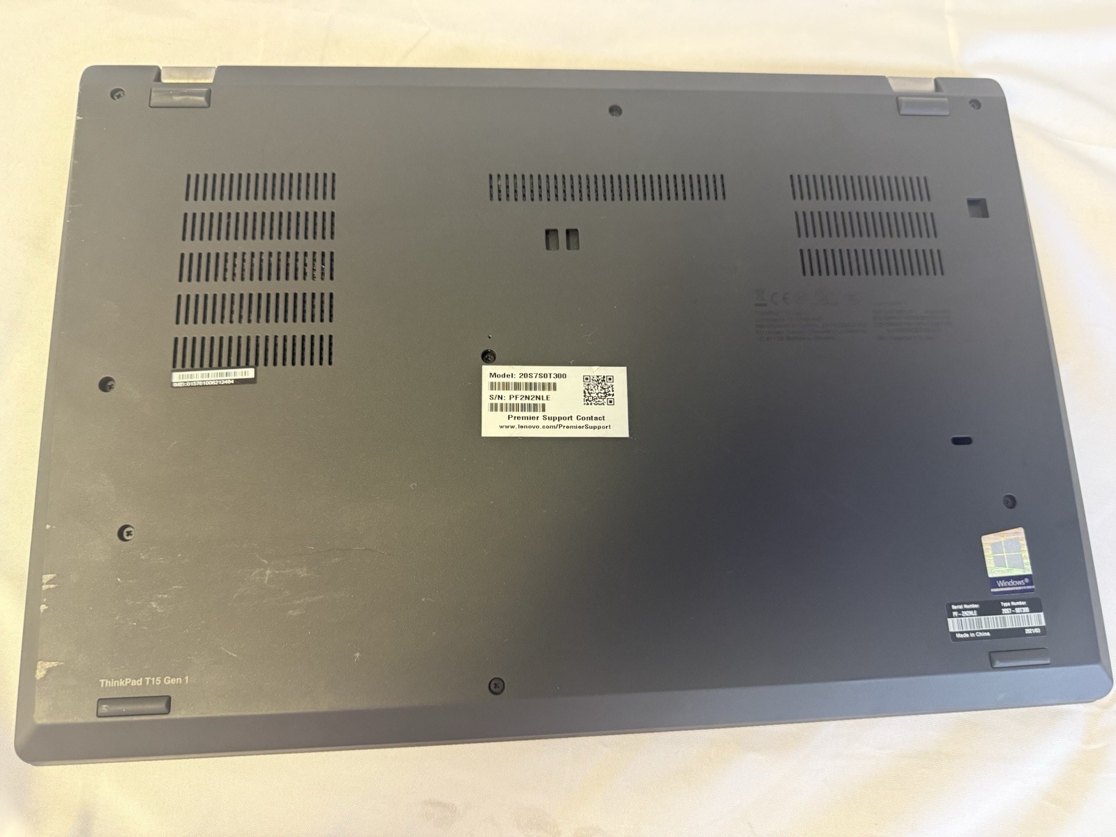 Lenovo ThinkPad T15 Gen 1 15″ i5-10310U@1.70GHz 16GB No OS/BIOS LOCKED