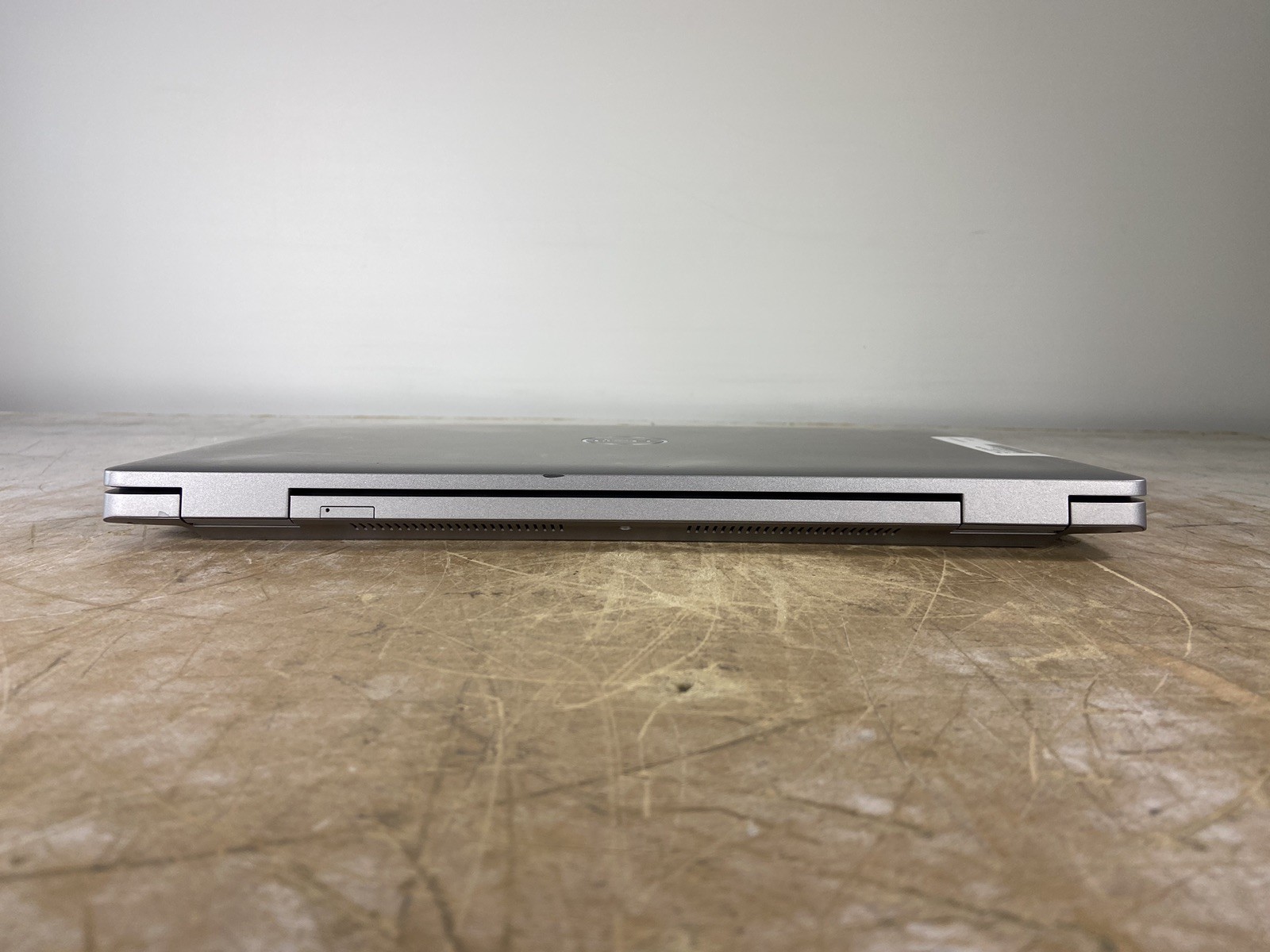 DELL LATITUDE 5530 i7-1265U @ 1.30GHz, 8GB RAM, NO HDD/OS – (FOR PARTS)