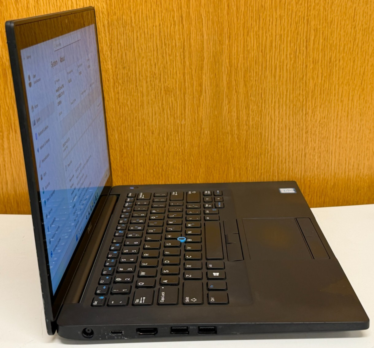 Dell Latitude 7480 Touchscreen 14″ (i7-7600U, 16GB RAM, 512GB) Windows 11 Pro