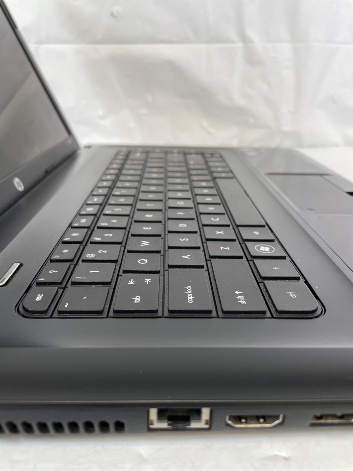 HP 2000-2A10NR Notebook 15″ AMD E1-1200 1.4GHz 4GB RAM 320GB HDD Windows 10