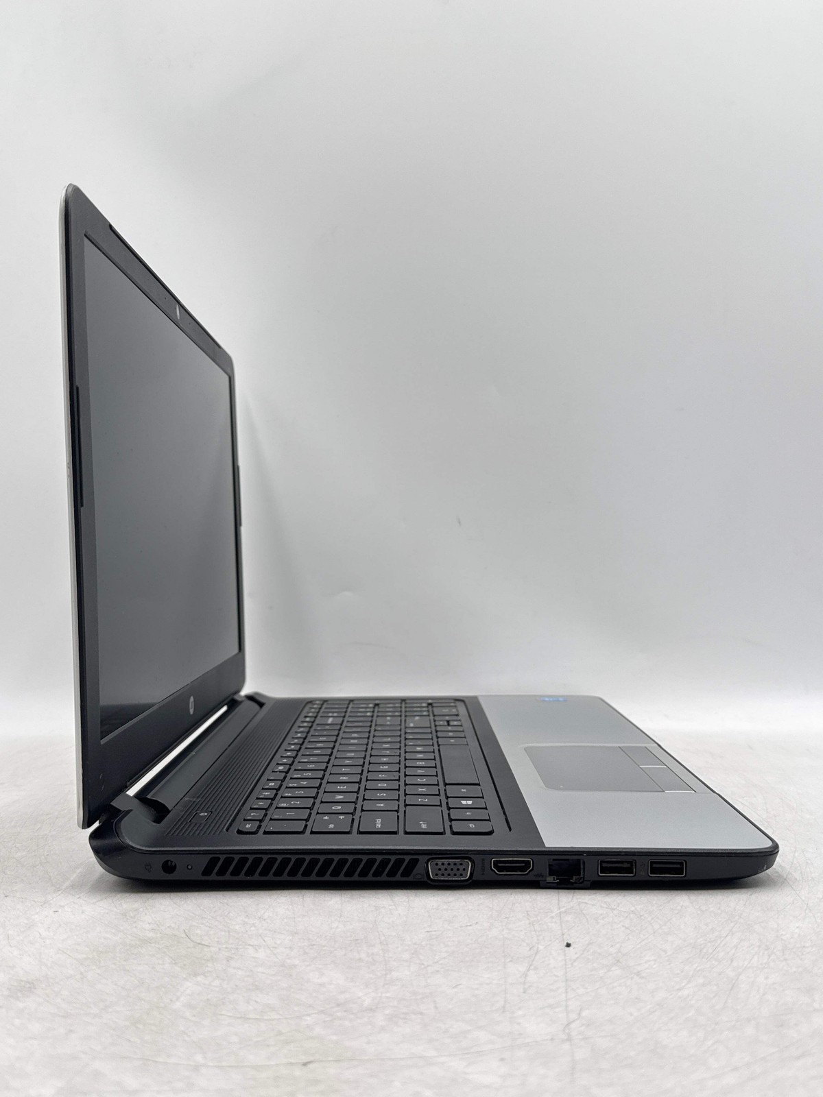 HP 350 G1 15.6″ Laptop Intel Core i3 – No Power