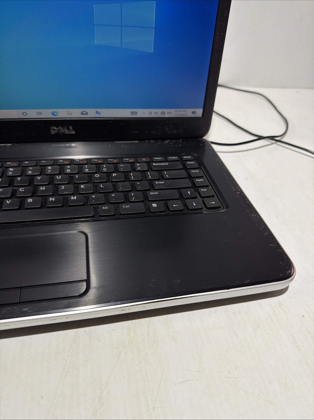 Dell Vostro 1540 15″ Laptop i3- M380 4gb Ram 320gb HDD Windows 10 Home No P/S