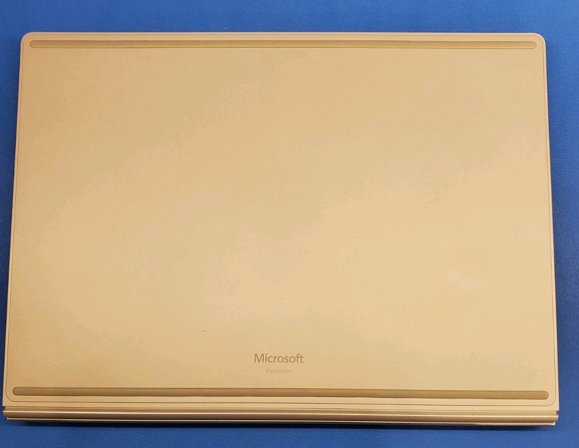 Surface Book 2 Model 1832 Intel Core i5-7300U/256GB SSD/8GB RAM