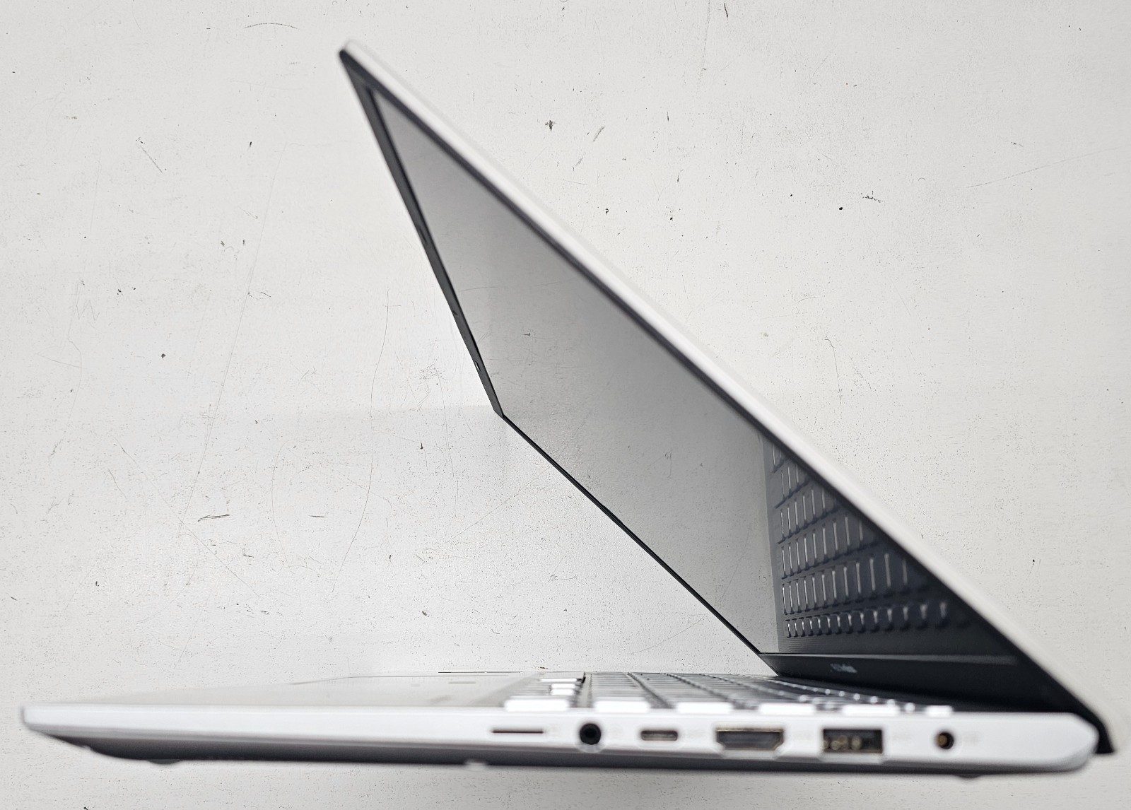 ASUS VivoBook 15 S512F Laptop Intel Core i5-8265U 12GB Ram 512GB SSD Win 11 (FL)