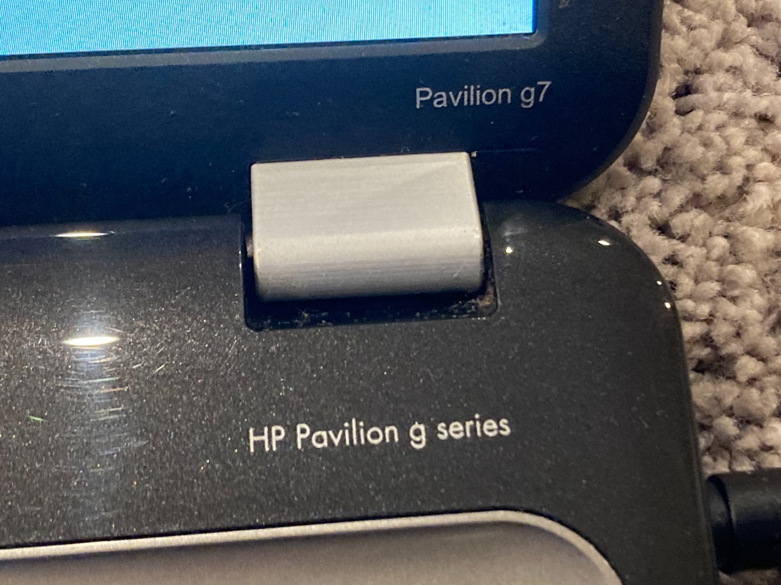 HP Pavilion G7 Notebook 250GB HDD/AMD A4/12GB RAM/Fedora